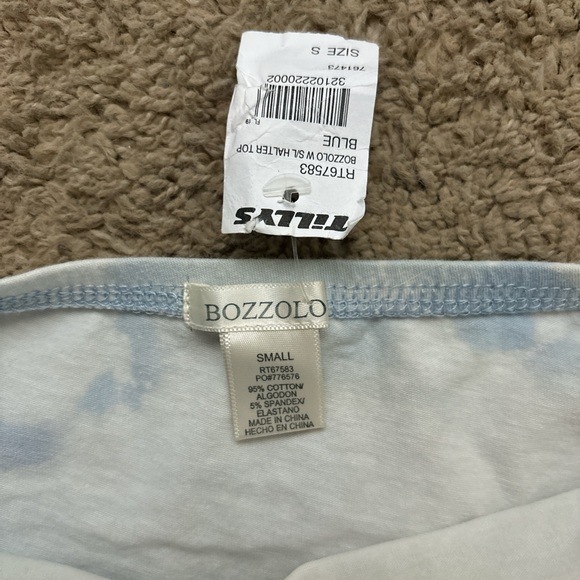 Light Blue and White Halter Cropped Tank Size S - Picture 4 of 7